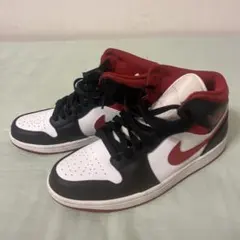 Nike Air Jordan 1 Mid gym red