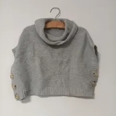 OLD NAVY ラメグレー ボタン付きポンチョ　18〜24M