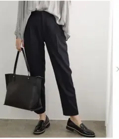 セール‼️今日迄‼️処分‼️結構美品】 タックテーパード　38 ロペピクニック　濃紺