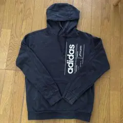 adidas フード付きパーカー　ブラック