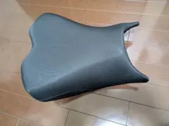 Kawasaki 純正リアシート 53066-0688 12Y - メルカリ
