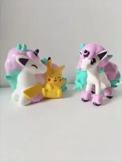 ポケモン　ガラルポニータ　ピカチュウ　指人形　フィギュア　ポケモンキッズ