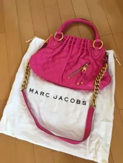 マークジェイコブス　ピンクキルトレザーバッグ