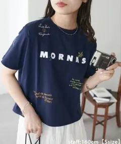 新品 ディスコート WEB限定 総柄刺繍ロゴTシャツ《ユニセックス》 ネイビーのサムネイル