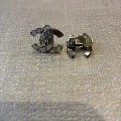 シャネル ロゴ メタル イヤリング