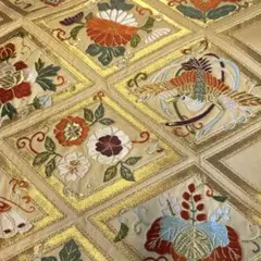 金色 袋帯 花と蝶の刺繍