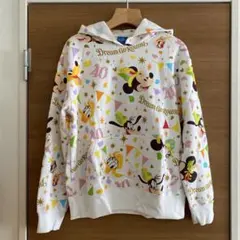 ✨️値段⬇️✨️ 東京ディズニーリゾート40周年のパーカー メルカリ