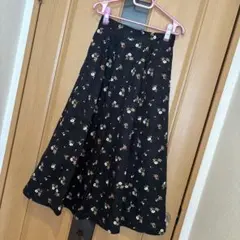 ♡未使用earth music＆ecologyブラック✖️フラワーロングスカートF
