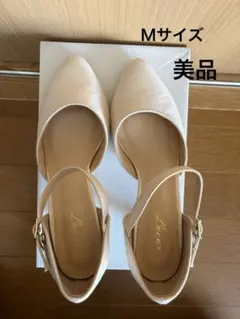 ベージュ ポインテッドトゥ ハイヒール　パンプス　Ｍ