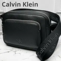日本未入荷 カルバンクライン ロゴストラップ ダブルファスナー ショルダーバッグ