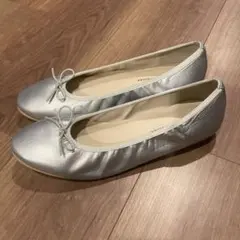URBAN RESEARCH DOORS バレエシューズ シルバー