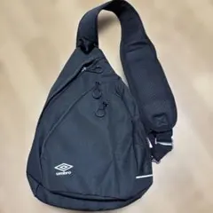 umbro アンブロ ワンショルダーバッグ ボディバッグ ブラック