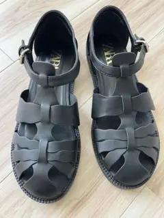 【新品未使用タグ付】 ZARA (ザラ) グルカサンダル フラット ブラック ザラ グルカ サンダル ストラップ フラット 靴 レディース 38