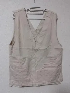 LOWRYS FARM　ベージュ Vネック ベスト