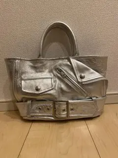 希少　beautiful people ライダースバッグ　シルバーのサムネイル