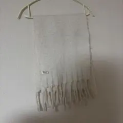 マフラー　白　ホワイト　もこもこ