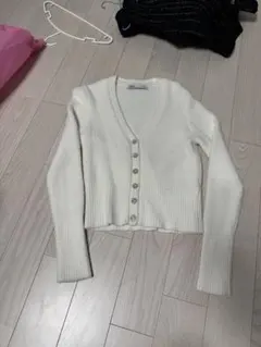 ZARA ホワイト Vネック カーディガン M