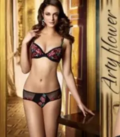 LISE CHARMEL ARTY FLOWER ショーティのサムネイル