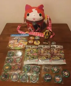 妖怪ウォッチ　ポップコーンバケツ　メダル　バッチ