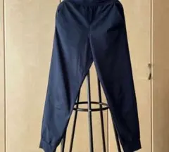 ユニクロ　ウルトラストレッチアクティブジョガーパンツ