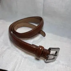 型押しレザー調 ブラウン細ベルト シルバー金具