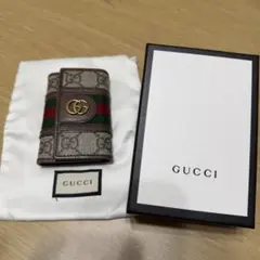 GUCCI GGキャンバスキーケース