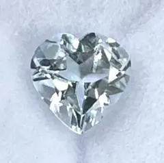 宝石ルース　 『可愛いハート♡1.875カラット』美しい天然アクアマリン ソ付き