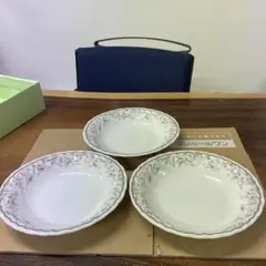 NARUMI 花柄の陶器皿 3枚セット -194
