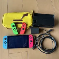 Nintendo Switch 本体 キャリングケース付きのサムネイル