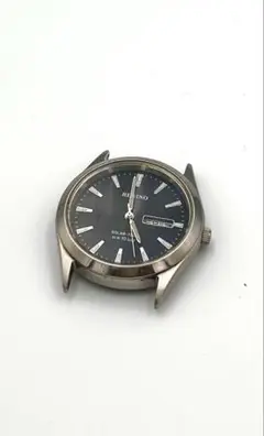 レグノ ソーラー 時計 ネイビー　ベルト無し