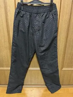 ブラック チェックカジュアルパンツ暖パン　　裏起毛パンツサイズＬ[美品]