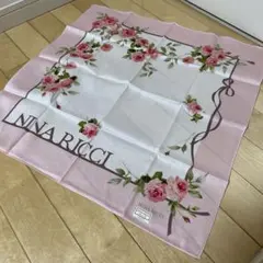 お値下げ❣️♡新品未使用ニナリッチ大判ハンカチ55×55㎝♡
