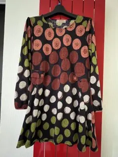 カラフルドット柄 Aラインワンピース