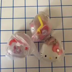 ハローキティ　かわいいおもちゃミニチュアチャーム　3点セット