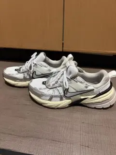 NIKE V2K RUN スニーカー 26.5cm 美品 ナイキ