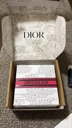 2026年最新】DIOR限定ギフトボックスの人気アイテム - メルカリ