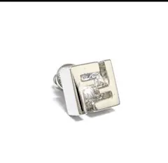 【美品】FENDIピアス ✴︎片耳 2026年最新】fendi ピアス 片耳の人気アイテム - メルカリ