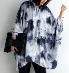 【美品】水彩柄 　ドルマンシャツ 　オーバーシャツ　フリーサイズ