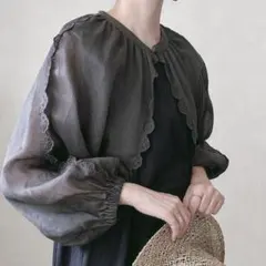 週末値下❁porter des boutonsポーラースカラップスリーブブラウスのサムネイル