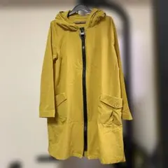 イエローフード付きジャケット