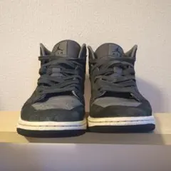 ナイキ ウィメンズ エアジョーダン 1 ミッド SE スモークグレー