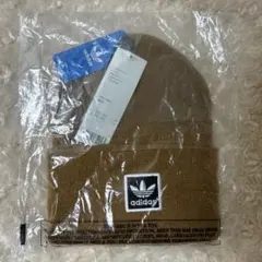 【新品】adidas ニット帽のサムネイル