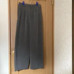 グレー ワイドパンツ ポケット付き