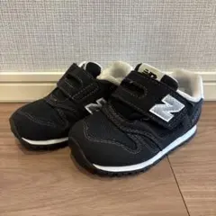 記名なし★13.0 New Balance ベビーシューズ 黒 373