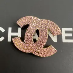 CHANELシャネル ココマーク ピンク&イエローストーン アクリルピン 