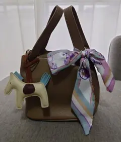 新品、未使用 ミニトートバック グレージュ▪️ペガサスチャーム、スカーフ付き♡