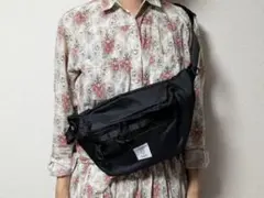 DoD ディーオーディー　多機能ボディバッグBOOK BLACK