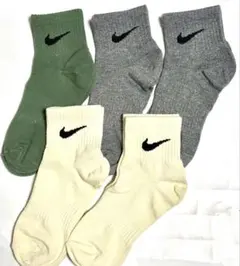 少数限　ナイキNIKE ポイント　ゴロ　シンプル　スポーツ　スニーカー　ソックス