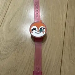 ドキンちゃん　光るブレスレット　7色に光る　ガチャガチャ