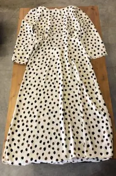 H&M エイチアンドエム　ドット柄　ロングワンピース　総柄　水玉